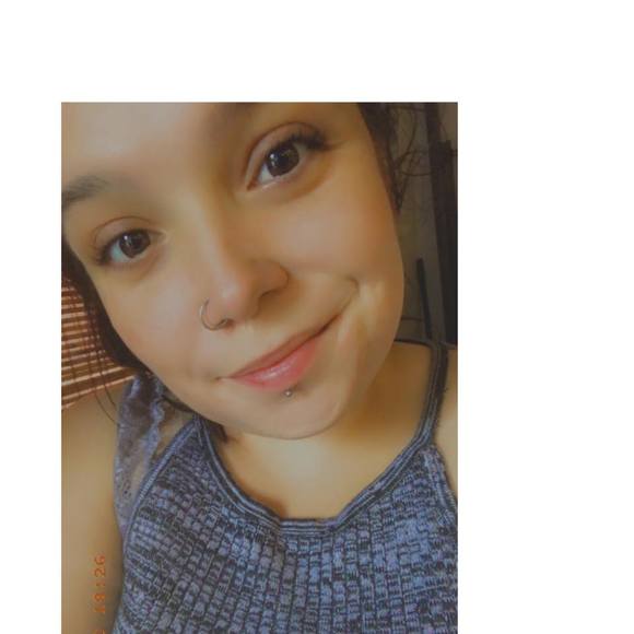 Meet your Posher, Danielle - Picture 1 of 1